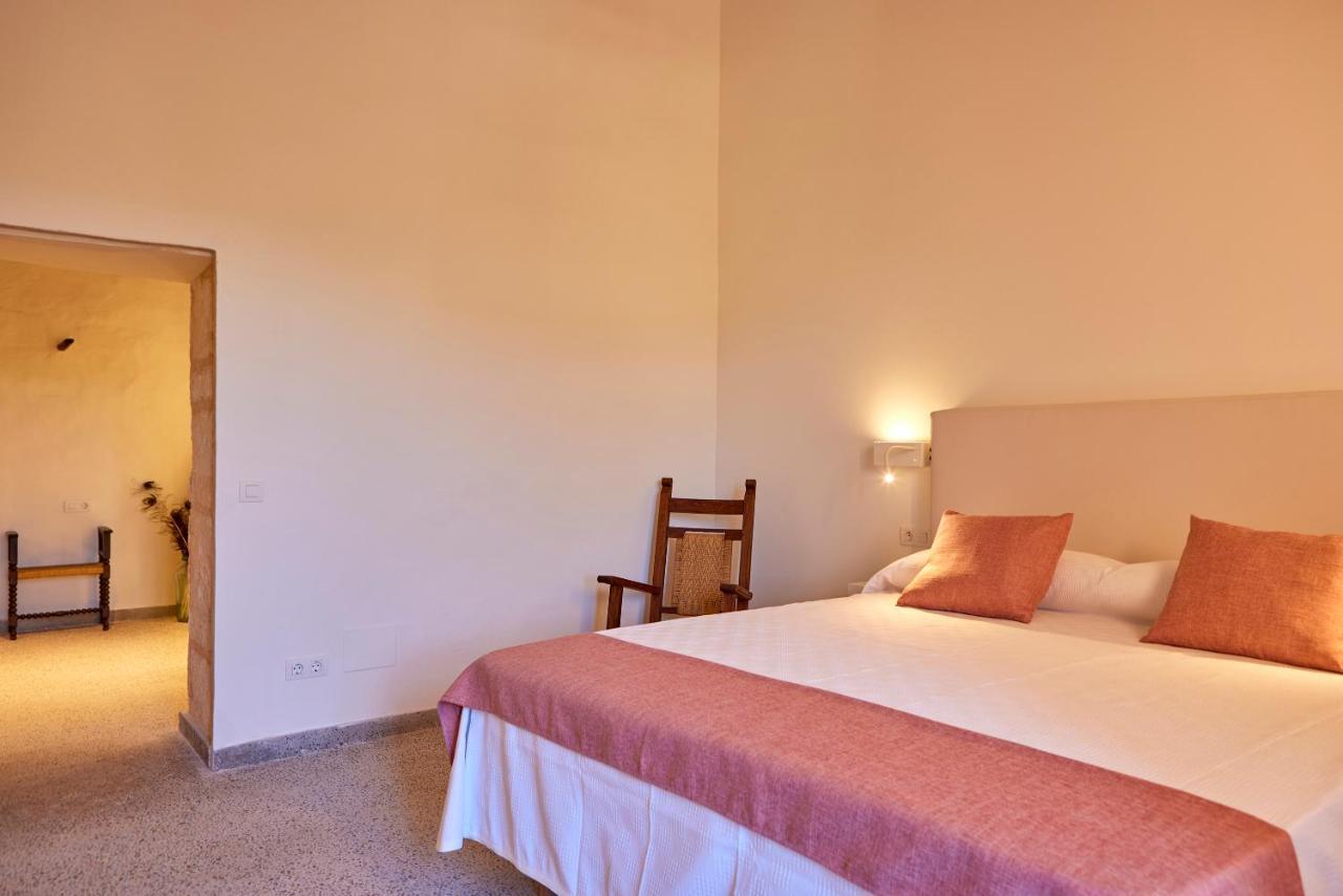Son Cladera Farm stay Sa Pobla